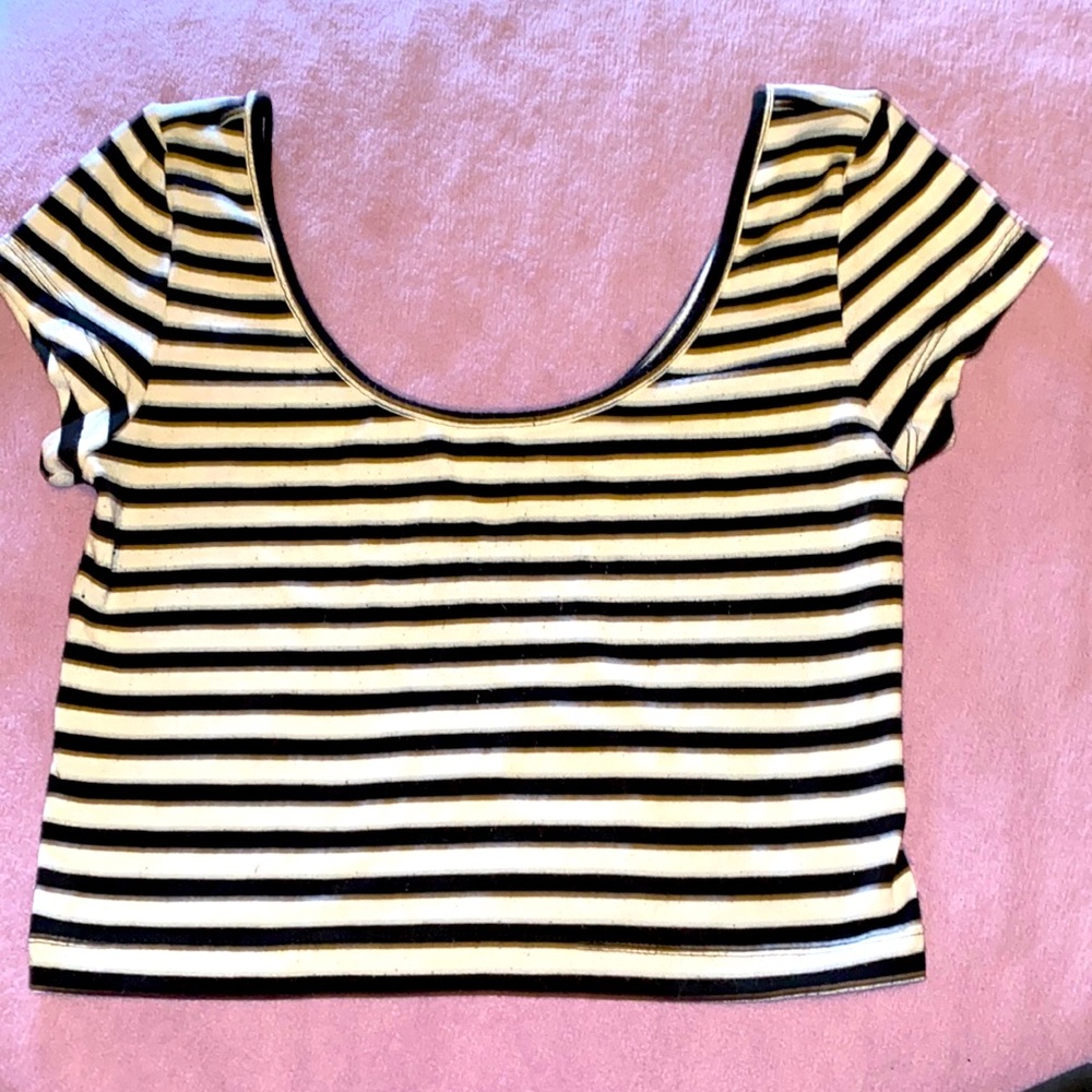 Guess Black and White Stripped Cropped Top
